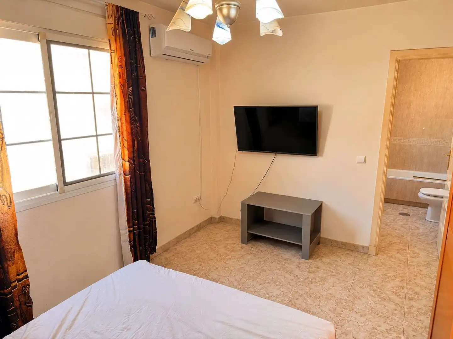 Habitación de Casa o chalet en venta en Roquetas de Mar con Aire acondicionado, Terraza y Trastero