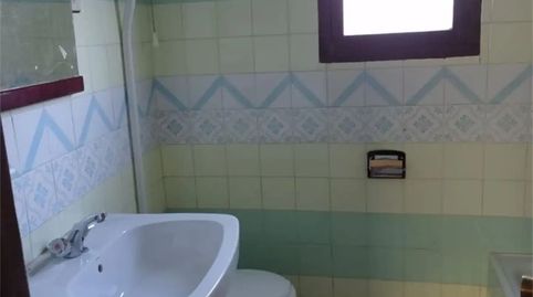 Foto 4 de Casa adosada en venta en Calle Charcones, Letur, Albacete
