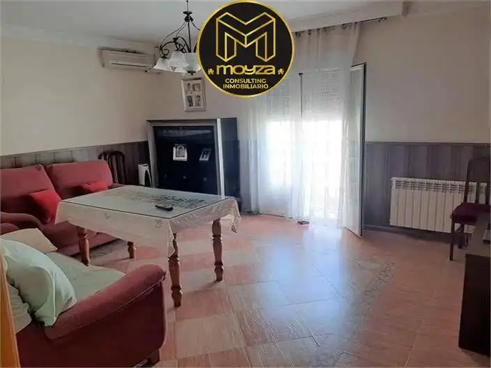 Flat for sale in Valdepeñas de Jaén, imagen 2