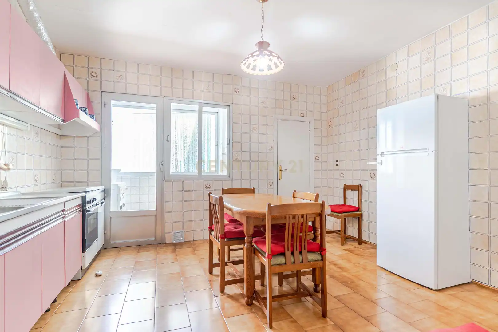 Cuina de Apartament en venda en La Taha amb Rentadora i Balcó
