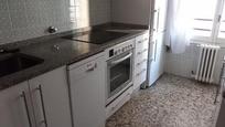 Kitchen of Flat for sale in  Zaragoza Capital  with Air Conditioner, Heating and Terrace