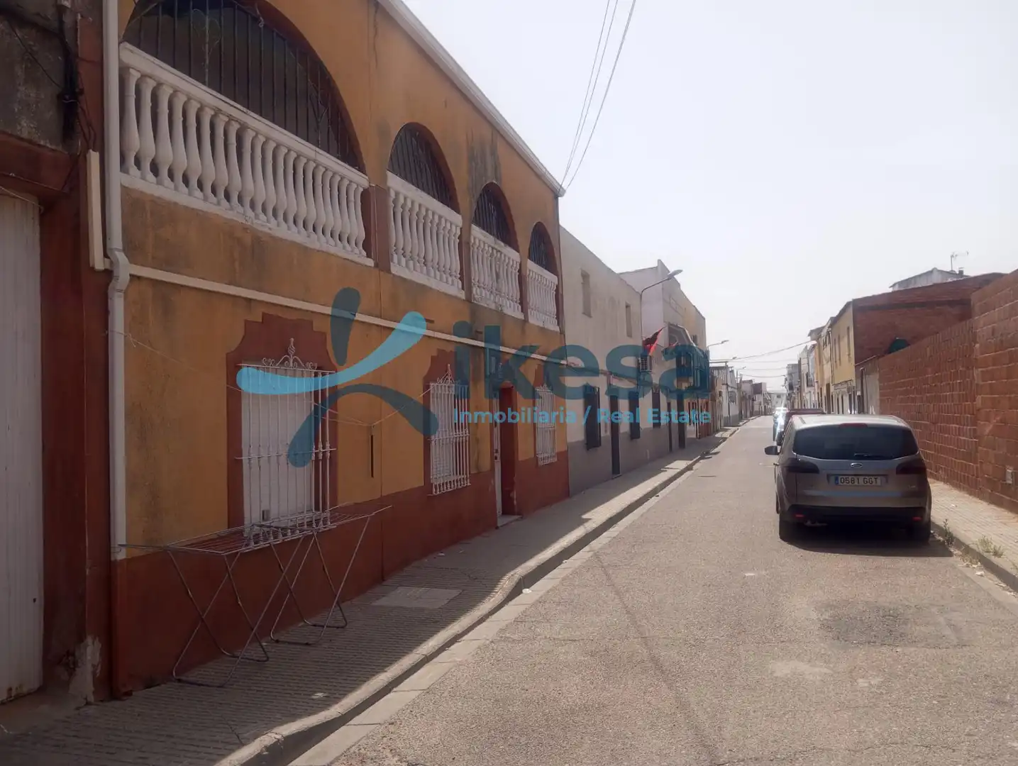 Vista exterior de Casa adosada en venda en Mérida