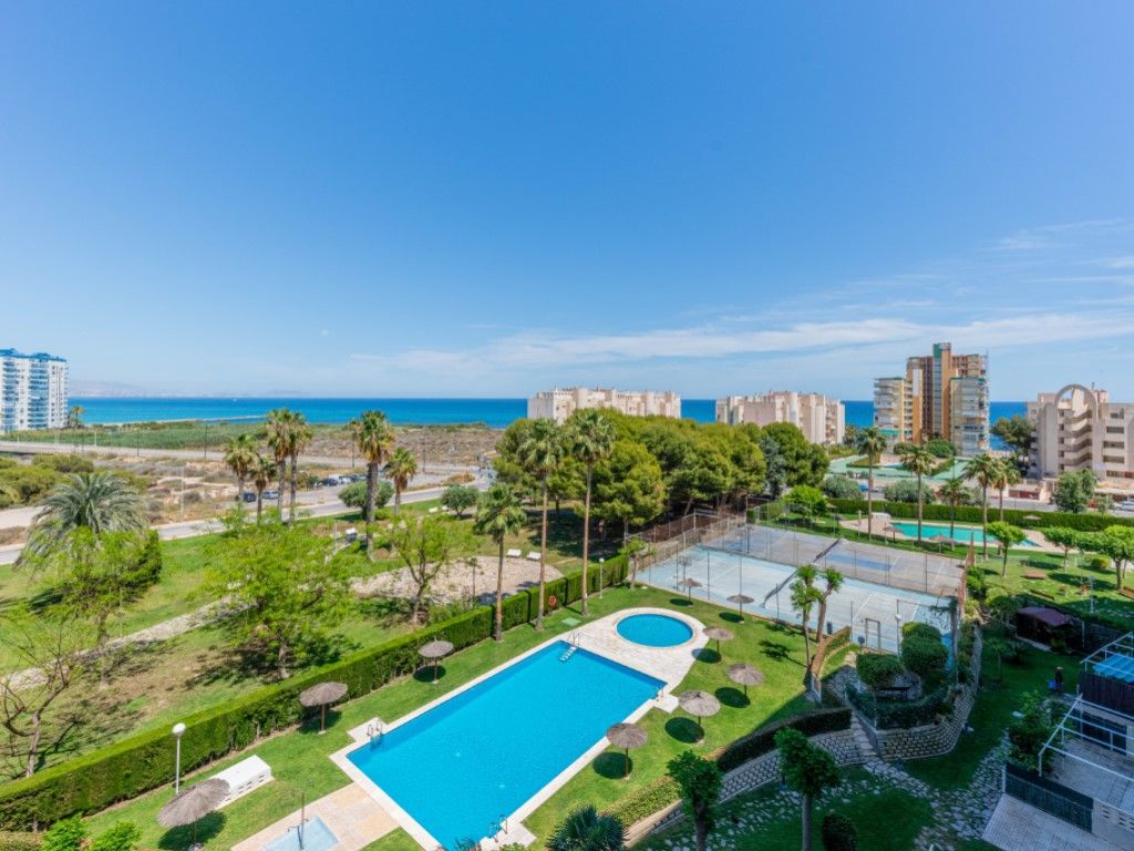 Apartment for sale in Avenida Jime 1 el Conquistador, 3, Playa Muchavista