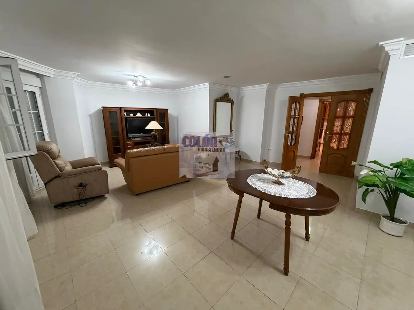 Piso con terraza en venta en Martos, imagen 3