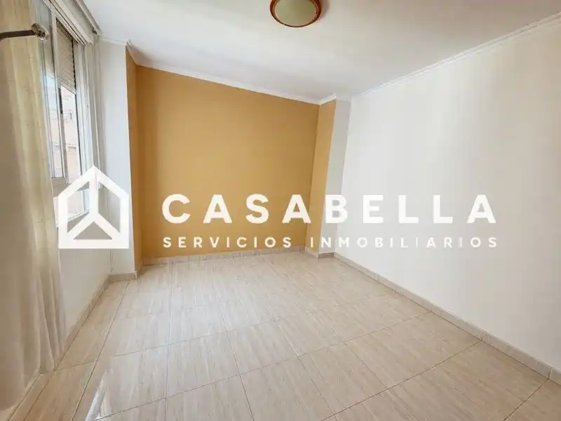 Bedroom of Flat for sale in Valencia