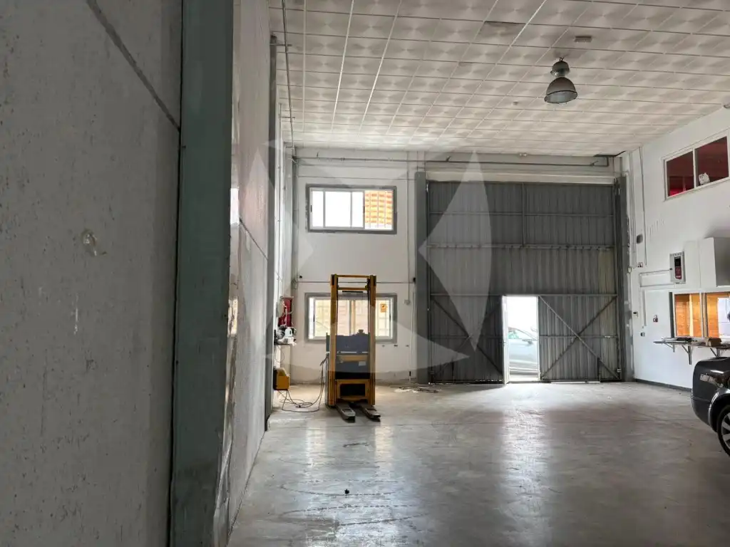 Nau industrial en venda a Calle Nevero Diecinueve, imagen 6