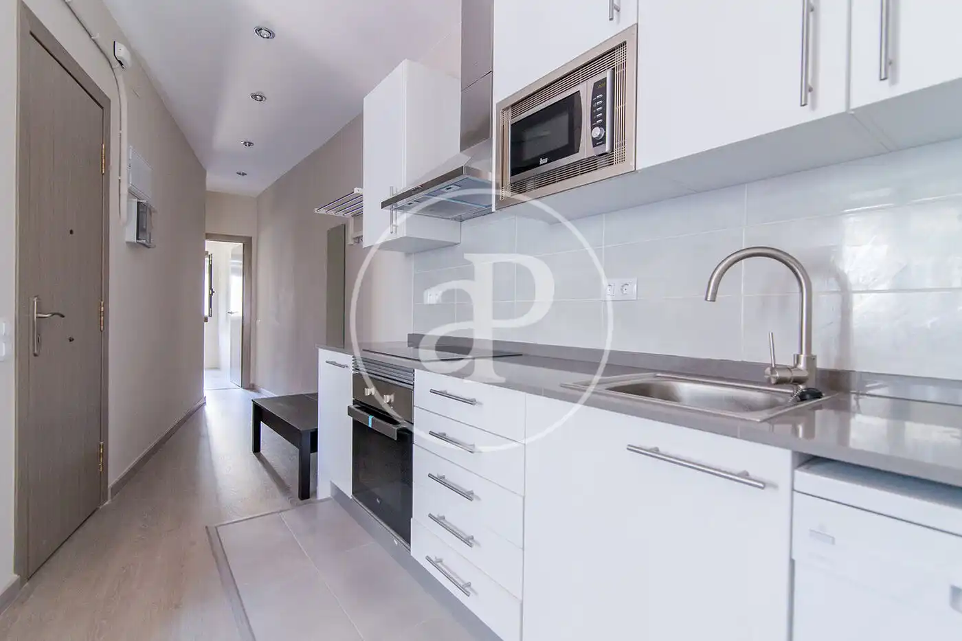 Cocina de Piso en venta en Barcelona con Calefacción, Amueblado y Balcón