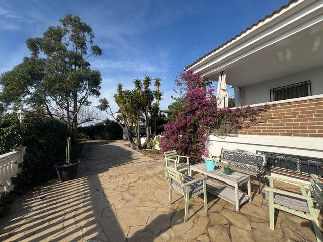 Casa-chalet en Alquiler en Disseminats en Urbanitzacions