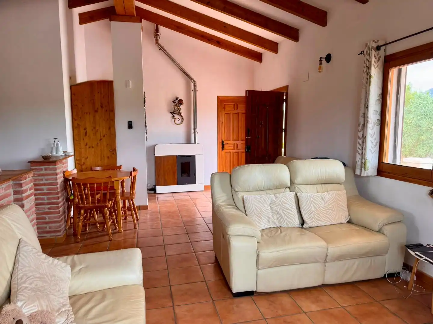 Sala d'estar de Casa o xalet en venda en Ginestar, Tarragona