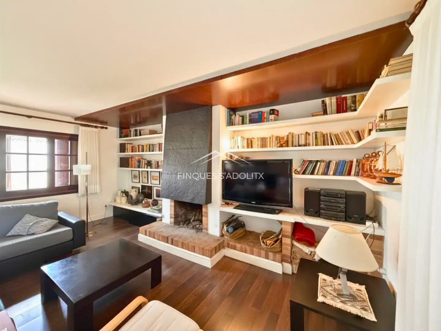Sala d'estar de Casa o xalet en venda en Santa Cristina d'Aro amb Calefacció, Jardí privat i Parquet
