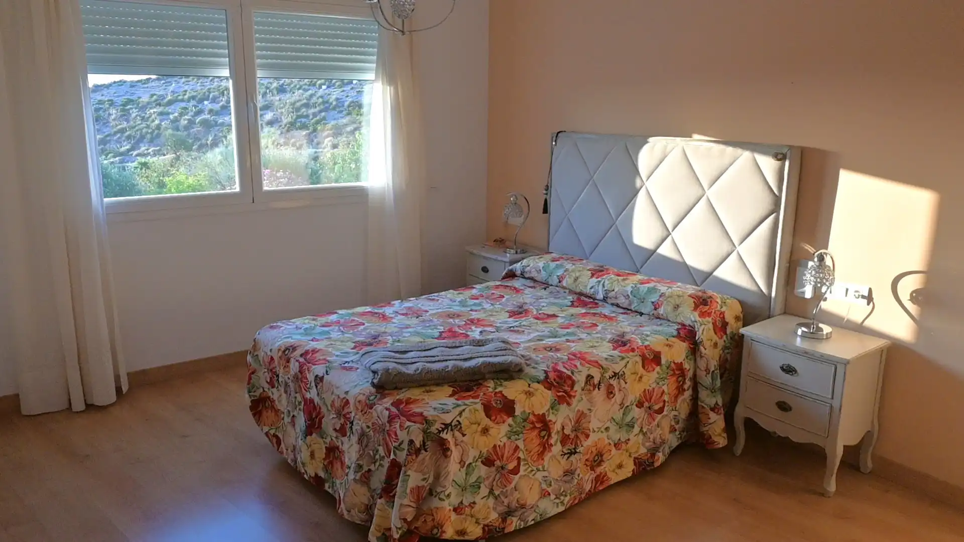 Dormitori de Casa o xalet en venda en La Zubia amb Aire condicionat, Calefacció i Jardí privat