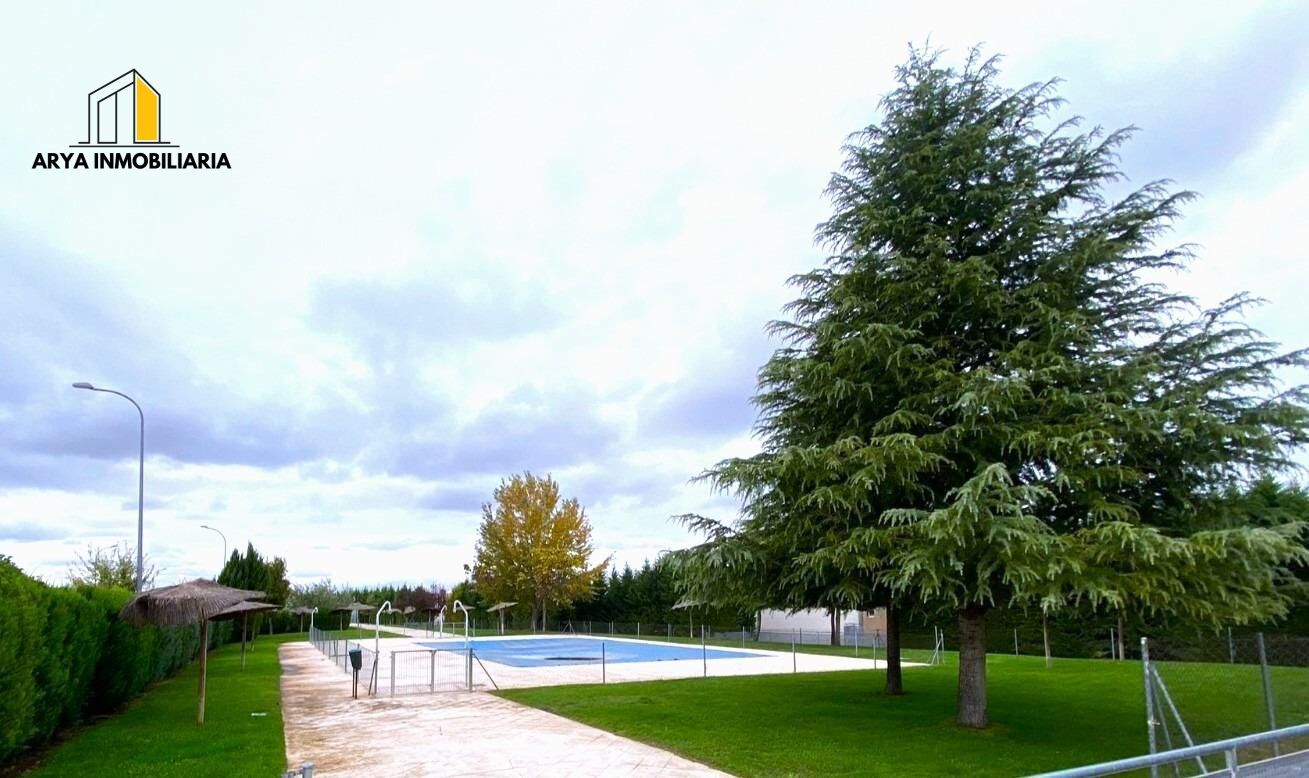 Swimming pool of Loft for sale in Loeches  with Air Conditioner, Terrace and Community pool