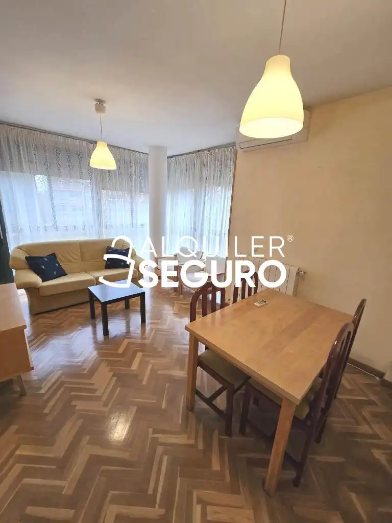 Flat with lift to rent in Veredilla