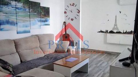Foto 2 de Piso en venta en Salesianos, Utrera