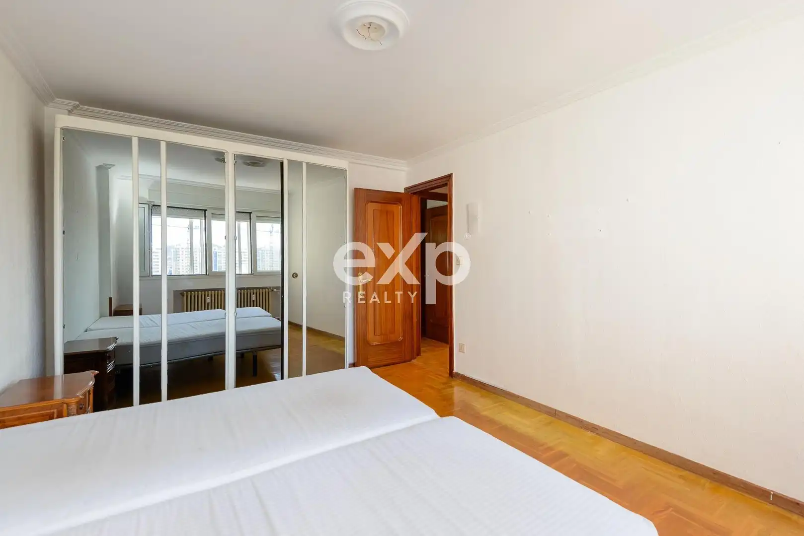 Habitación de Piso en venta en Gijón  con Calefacción y Amueblado