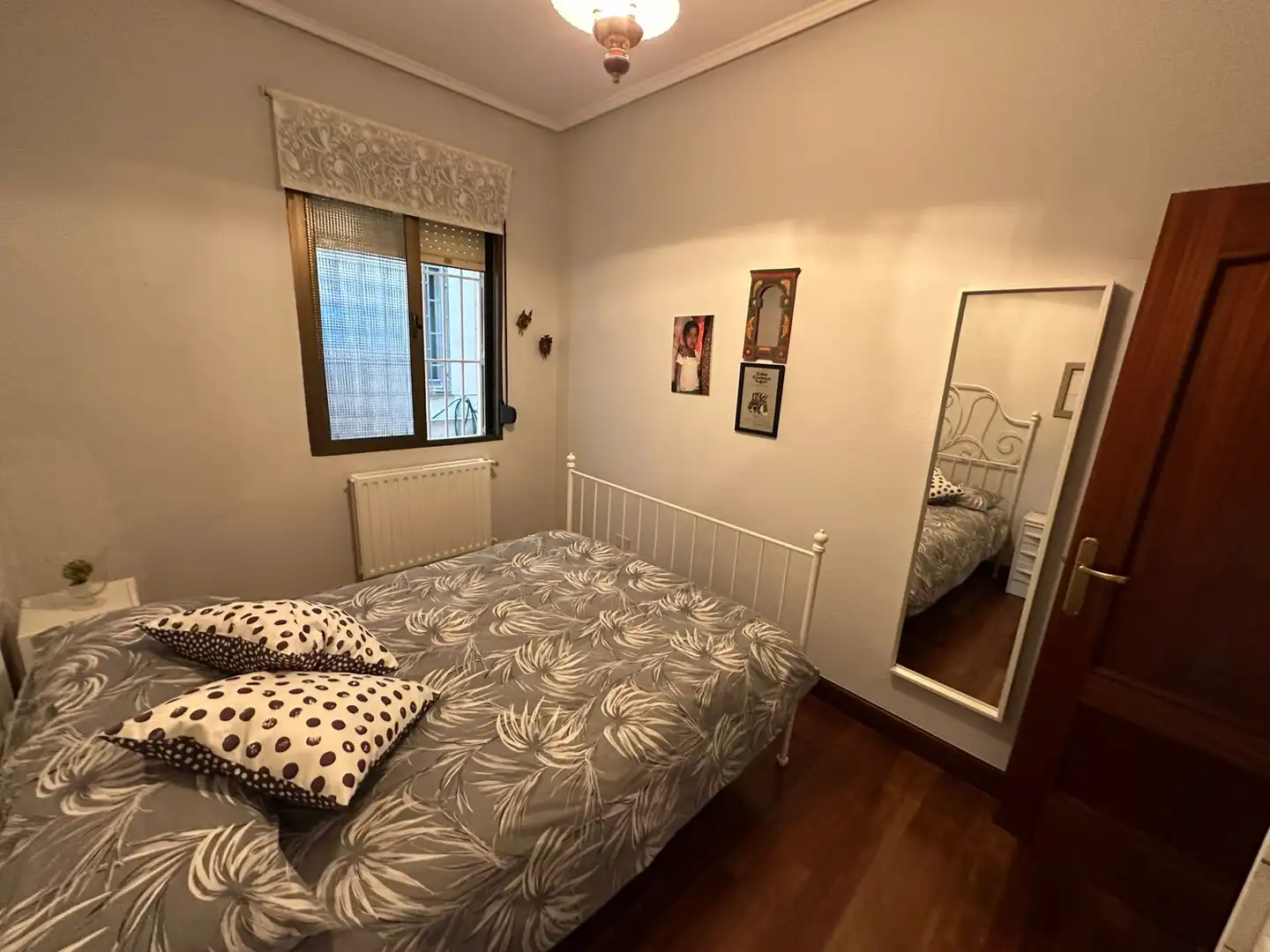 Bedroom of Flat for sale in Bilbao   with Oven, Washing machine and Balcony
