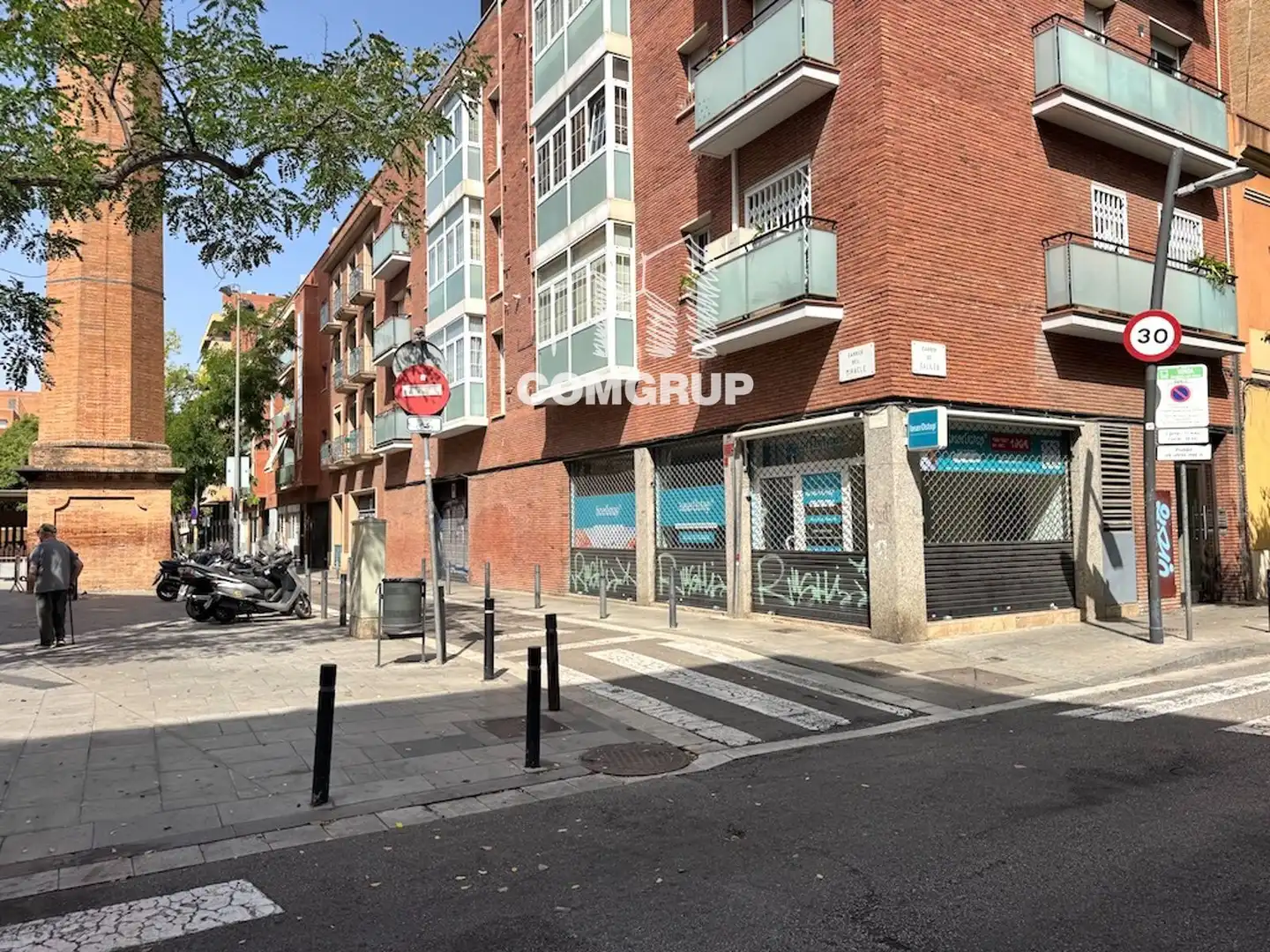 Außenansicht von Geschaftsraum zur Miete in Barcelona mit Klimaanlage