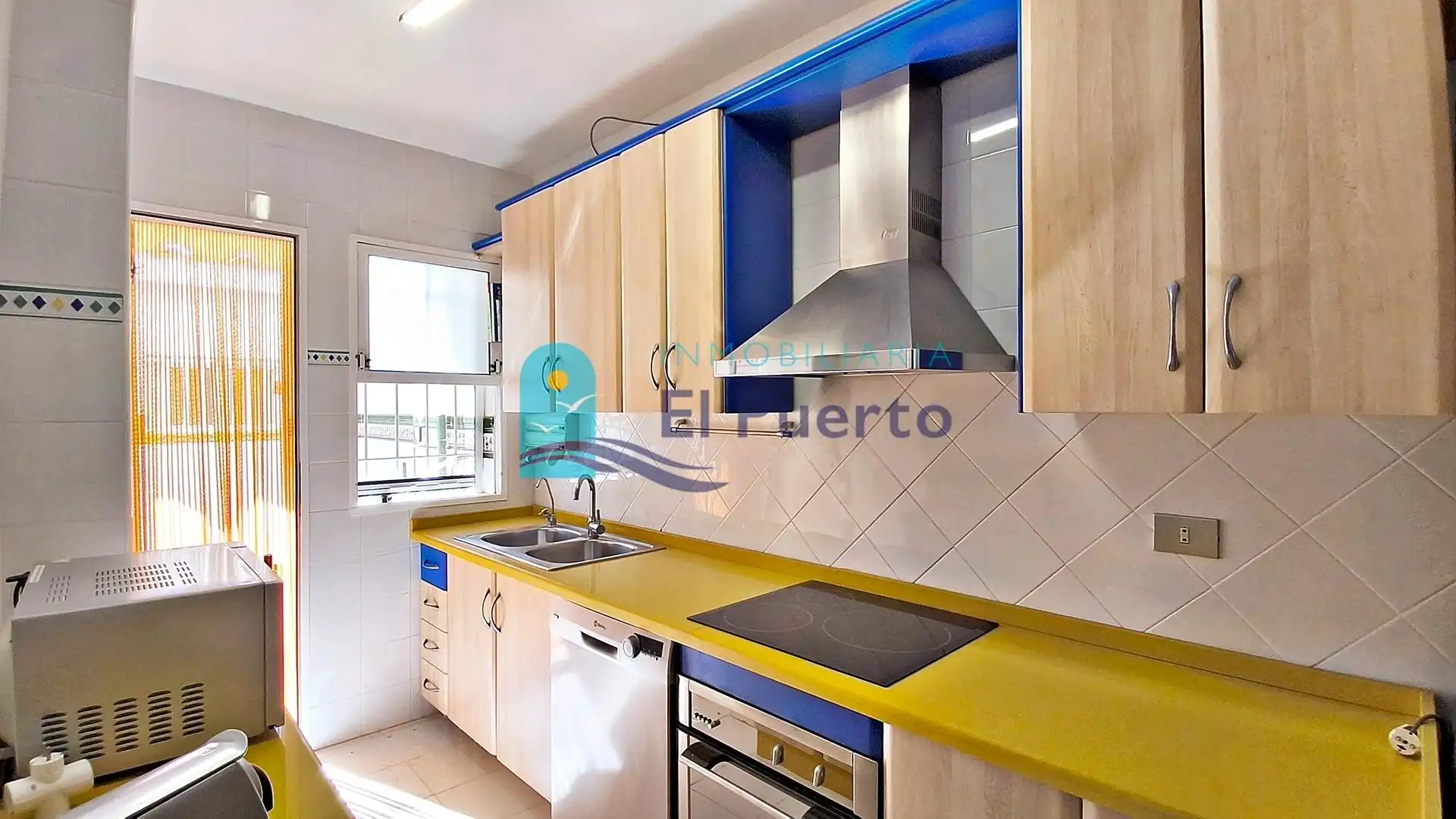 Kitchen of Flat for sale in Puerto de Mazarrón