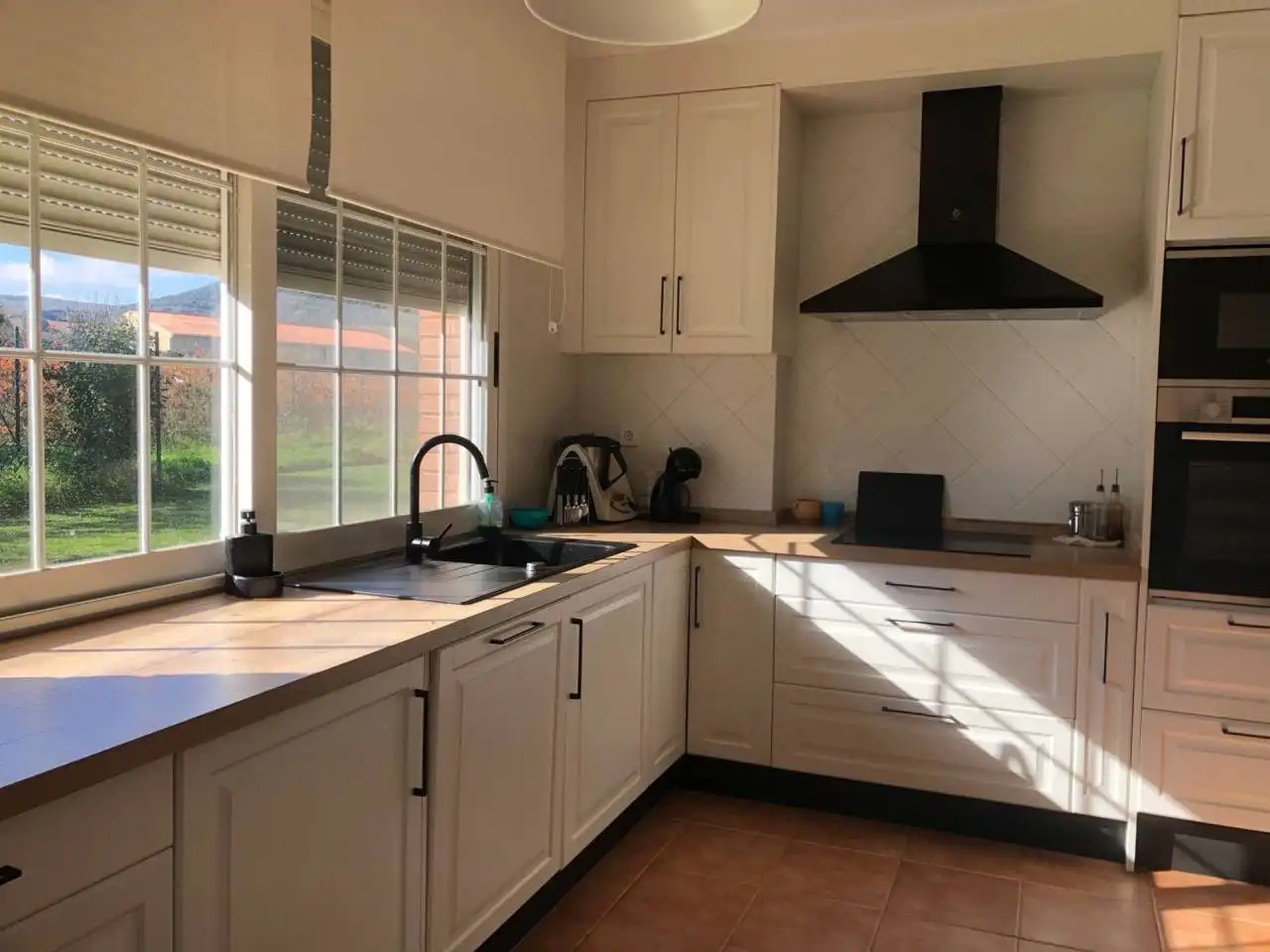 Cuina de Casa o xalet en venda en Medrano amb Aire condicionat, Calefacció i Jardí privat