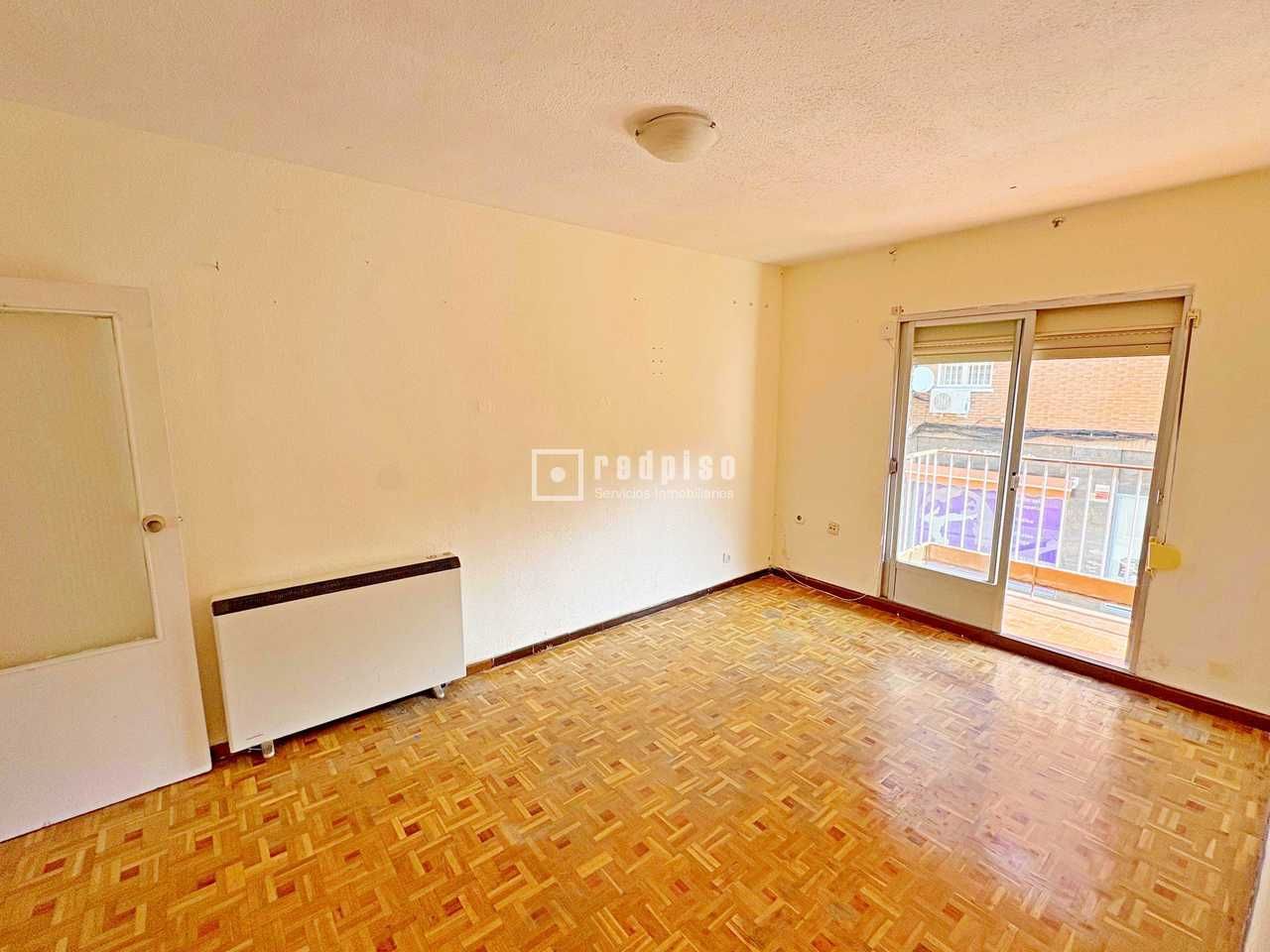 Bedroom of Flat for sale in  Madrid Capital  with Heating, Parquet flooring and Terrace