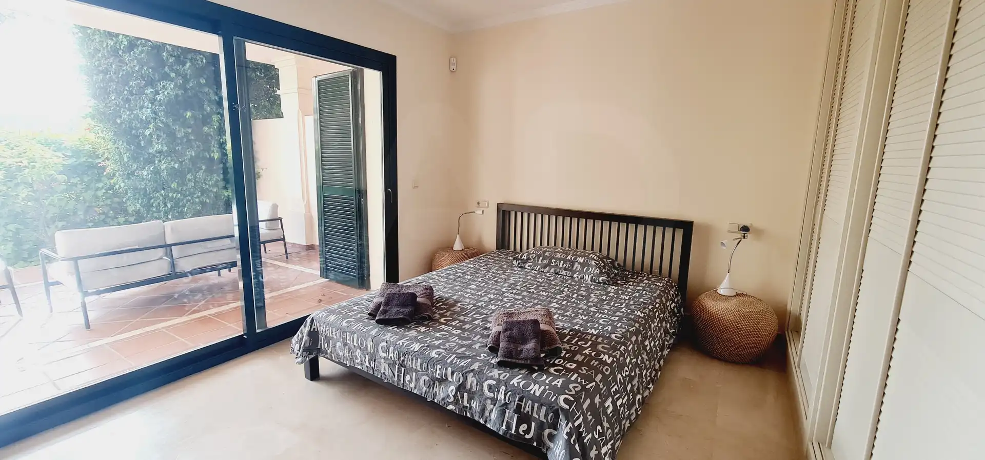 Bedroom of Flat for sale in Marbella  with Air Conditioner, Heating and Terrace
