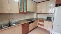 Kitchen of Flat to rent in  Madrid Capital  with Air Conditioner, Heating and Furnished