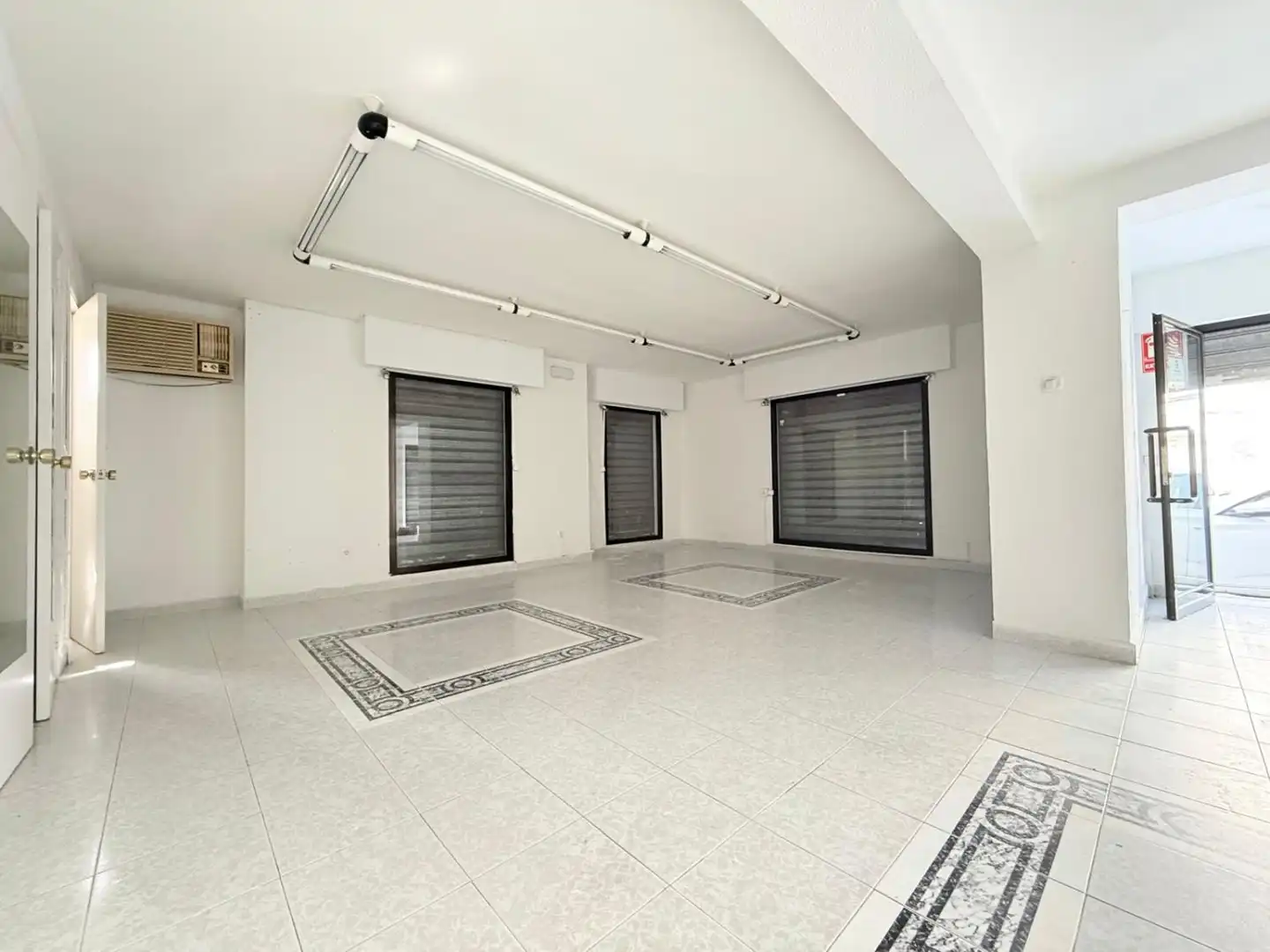 Local comercial de lloguer a Santiago - Coronación, imagen 10