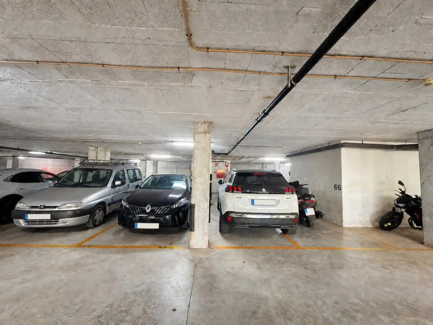 Parking de Piso en venta en Martorell con Calefacción y Balcón