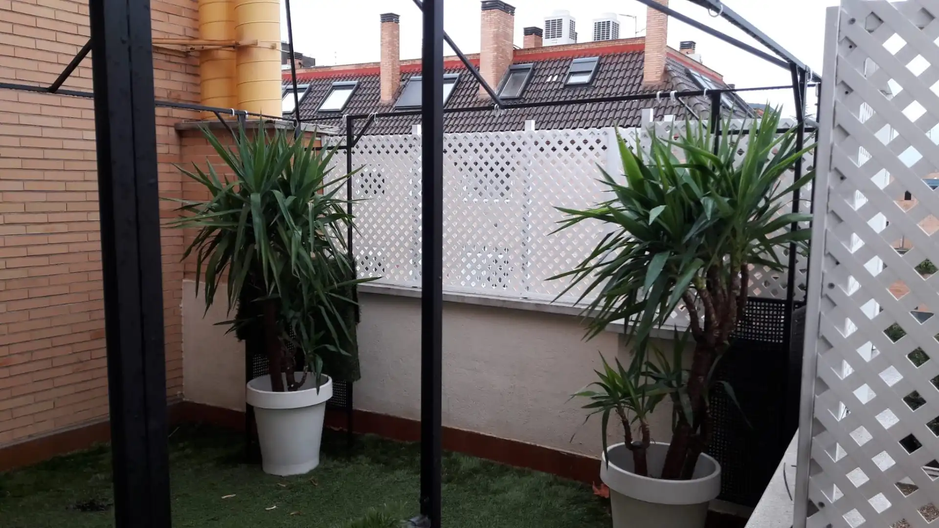 Terrasse von Dachboden zur Miete in  Madrid Capital mit Klimaanlage, Heizung und Parkett