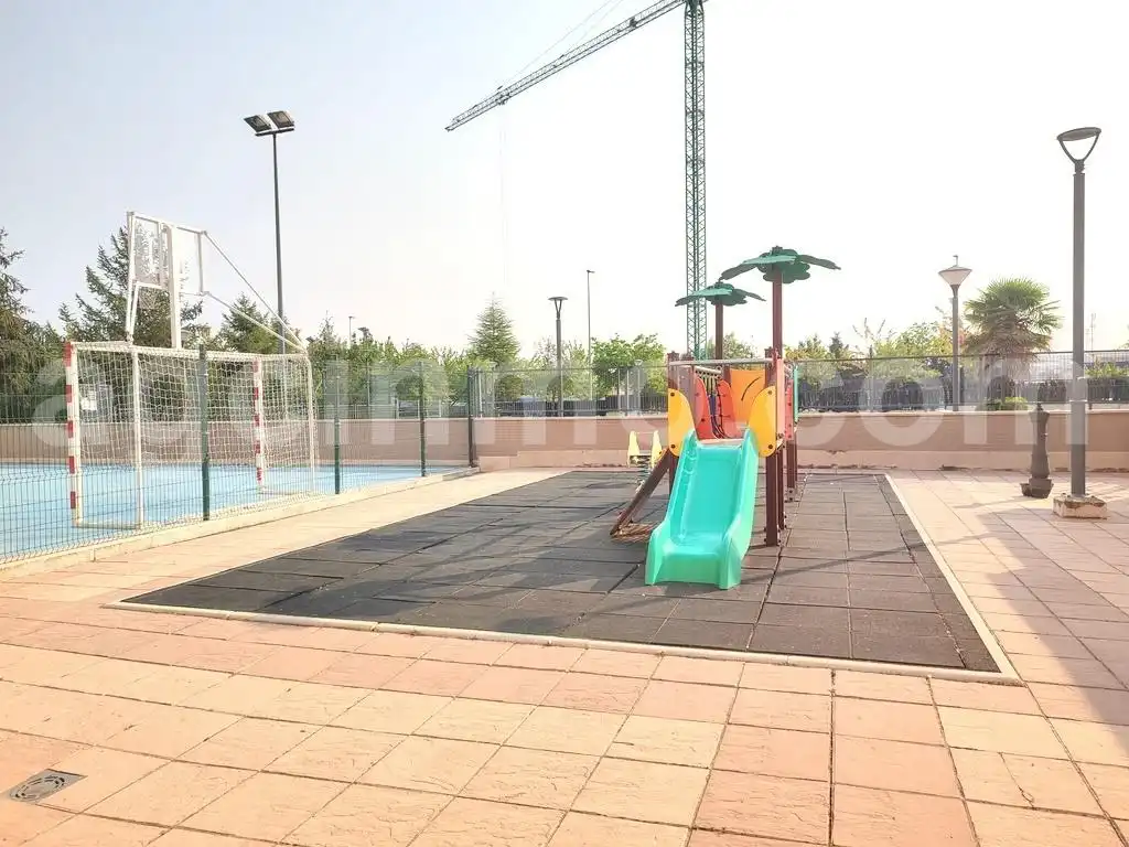 Piscina de Pis en venda en Valladolid amb Calefacció, Terrassa i Traster