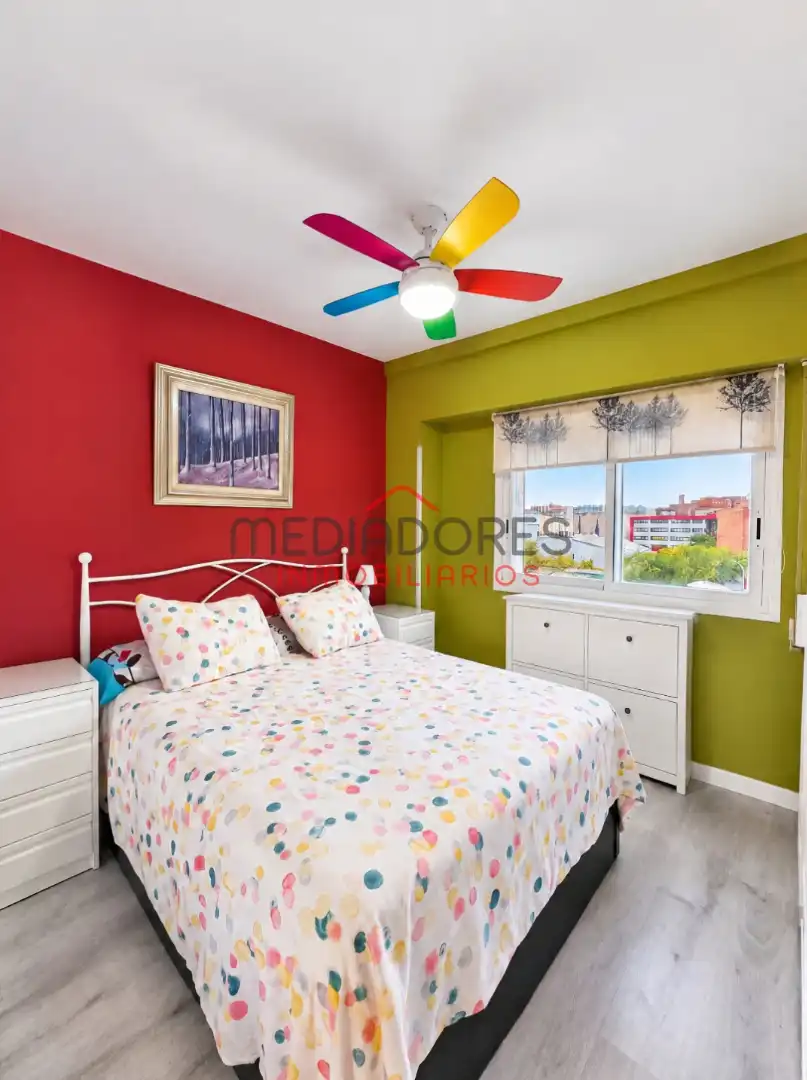 Flat with pool for sale in Calle de Julián Camarillo, imagen 6