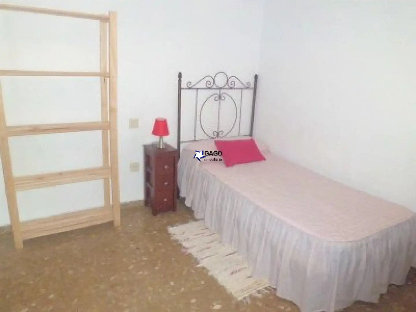 Flat for rent in Ciudad Jardín - Zoco