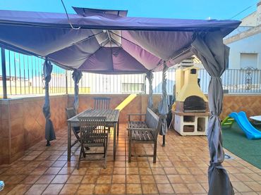 Piso con balcón en venta en Calle ESCUDERO 6