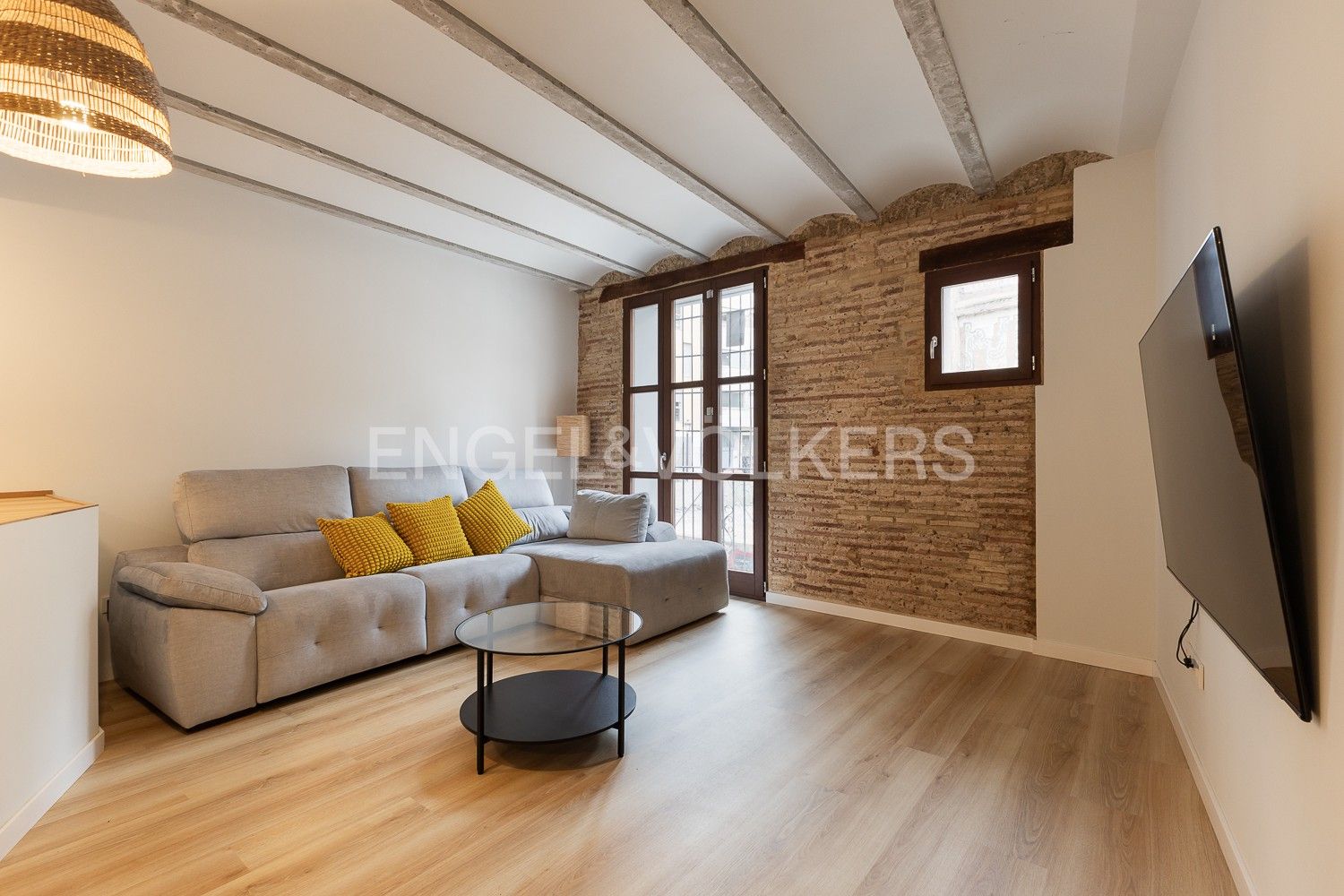 Vista exterior de Apartament en venda en  Valencia Capital amb Aire condicionat, Calefacció i Moblat
