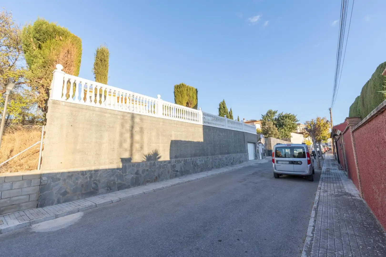 Vista exterior de Casa o xalet en venda en Gójar amb Calefacció, Jardí privat i Terrassa