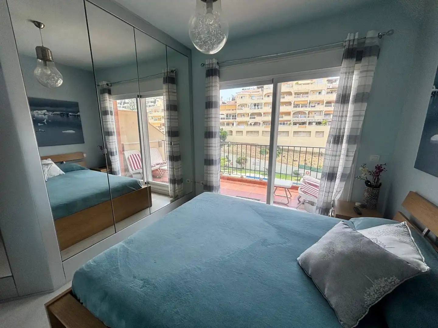Habitación de Apartamento en venta en Benalmádena con Aire acondicionado, Calefacción y Jardín privado