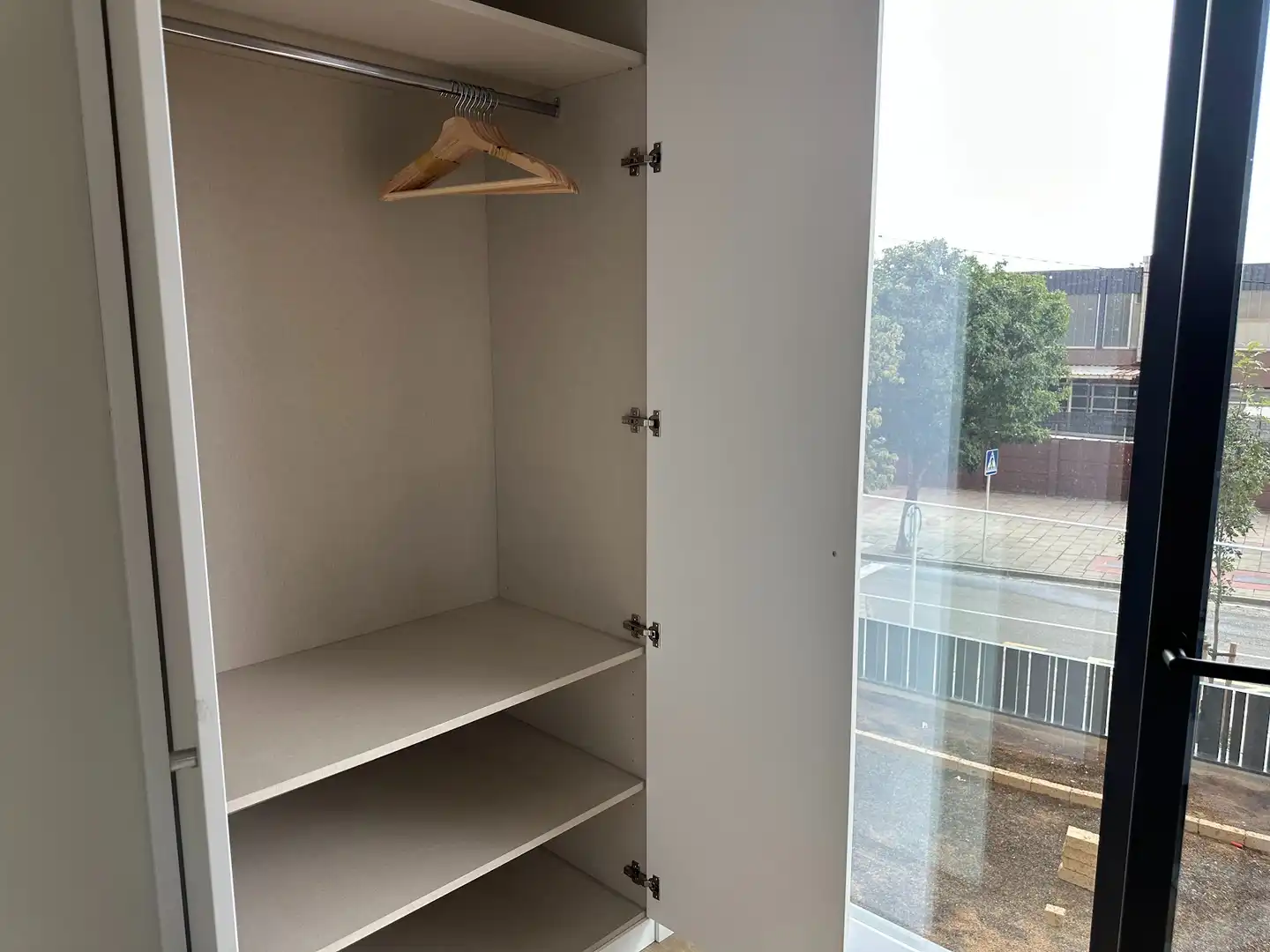 Dormitori de Pis per a compartir en Vic amb Aire condicionat, Calefacció i Terrassa