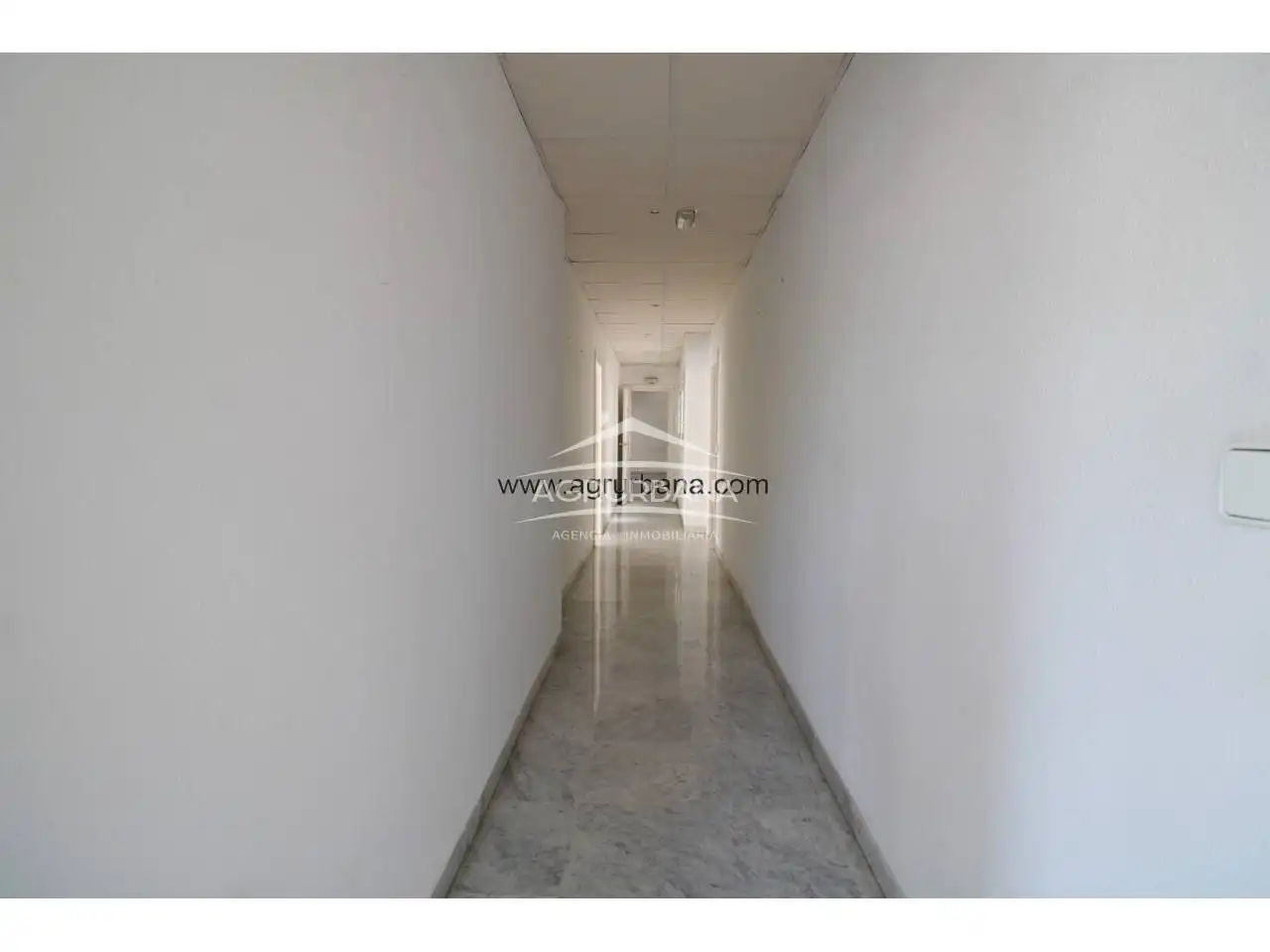Büro zum Verkauf in Motril