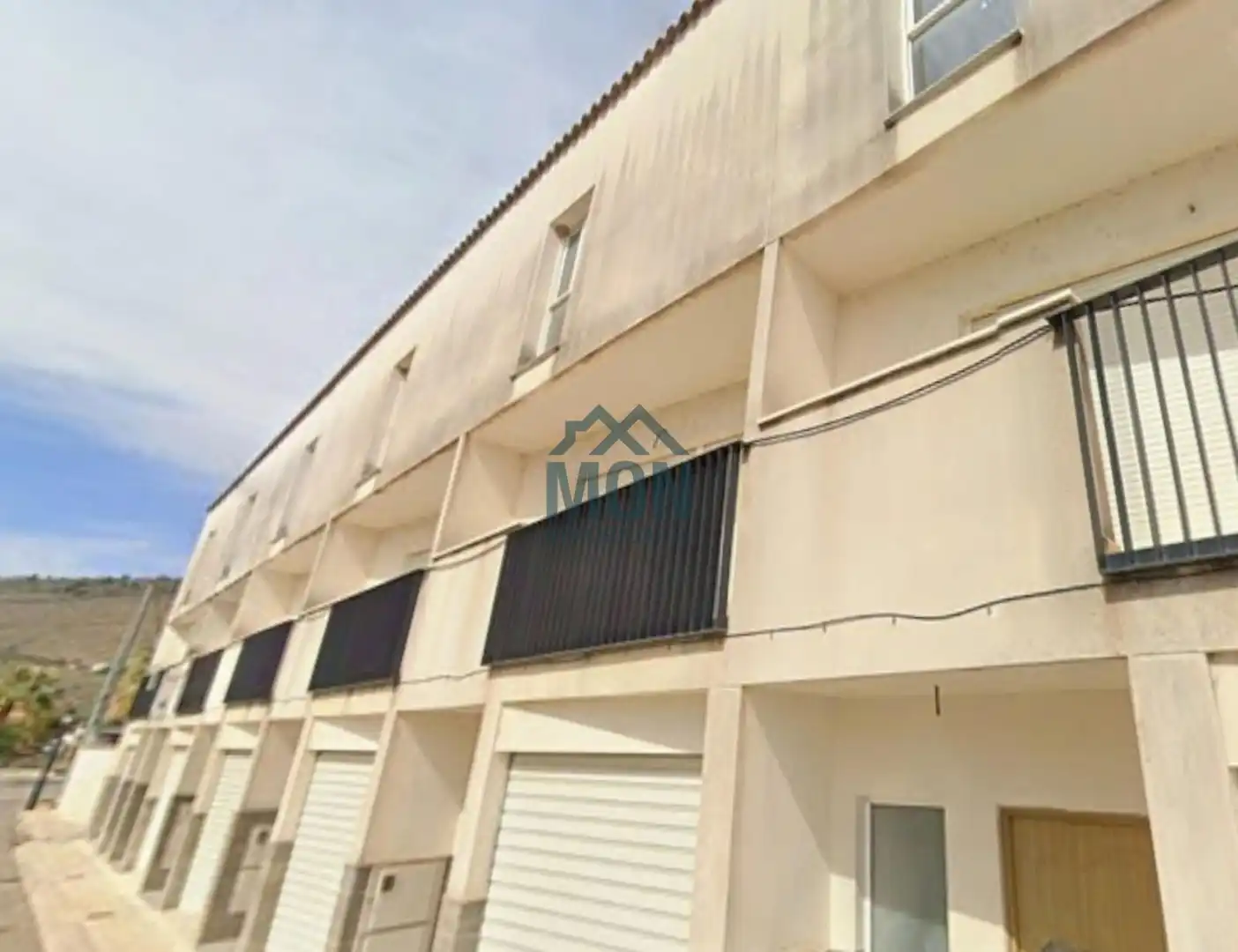 Vista exterior de Edificio en venta en Bellús