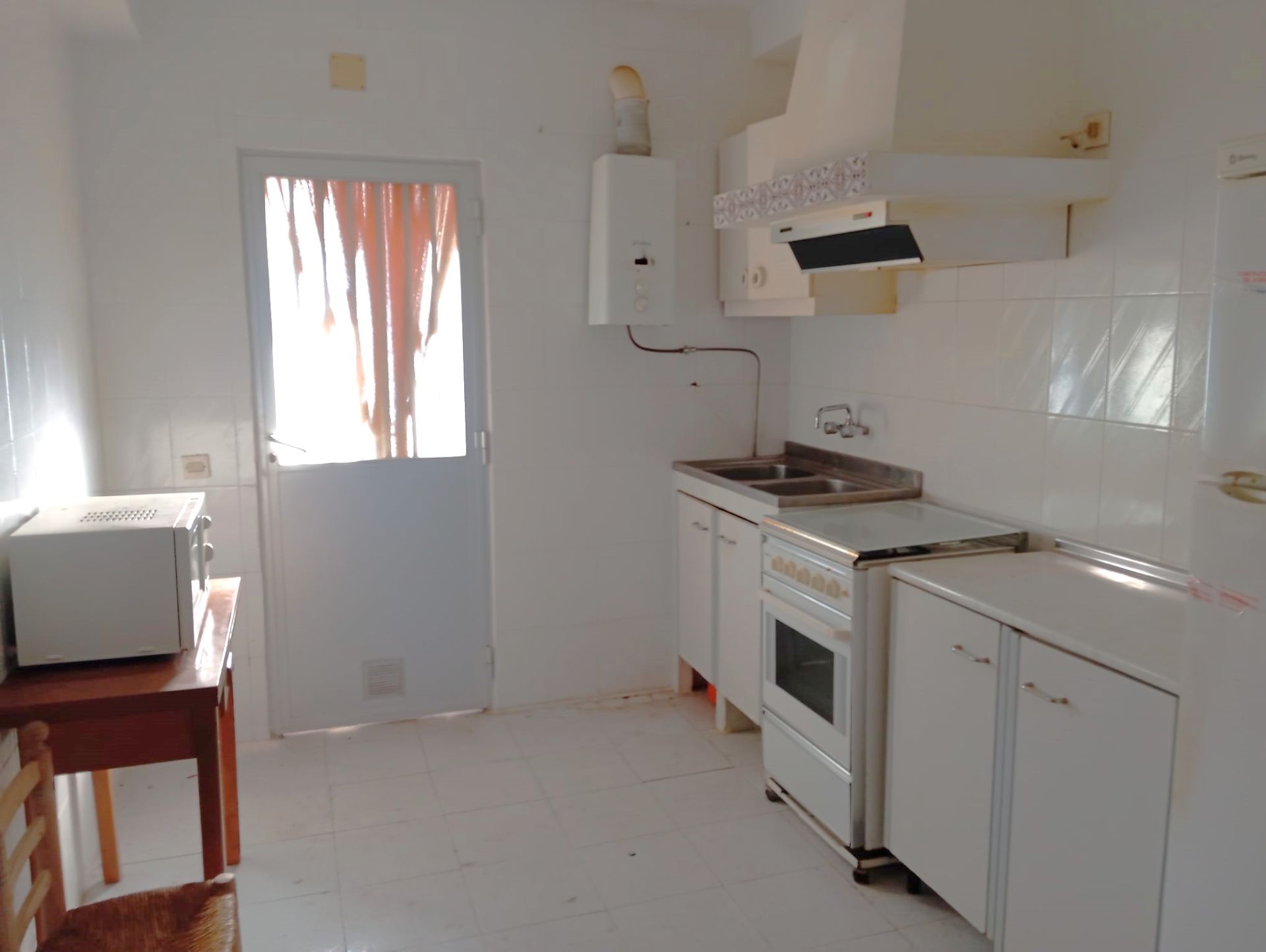 Cuina de Casa o xalet en venda en Las Ventas de Retamosa amb Calefacció, Jardí privat i Terrassa