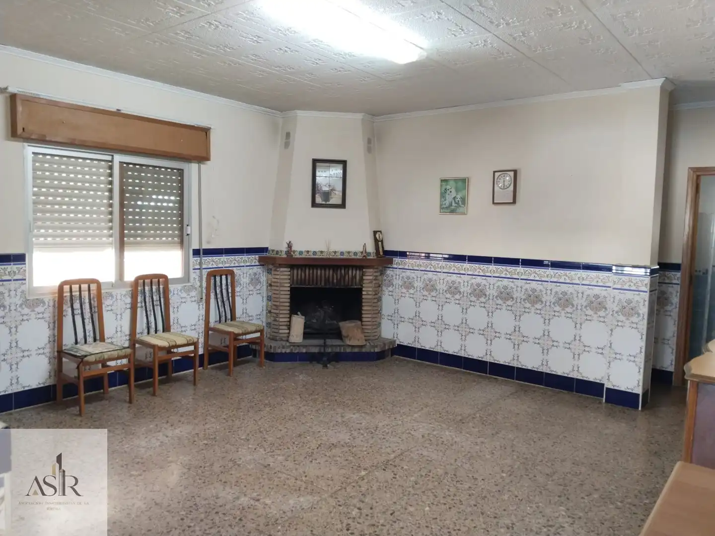 Haus oder Chalet zum Verkauf in Alzira mit Terrasse, Abstellraum und Schwimmbad