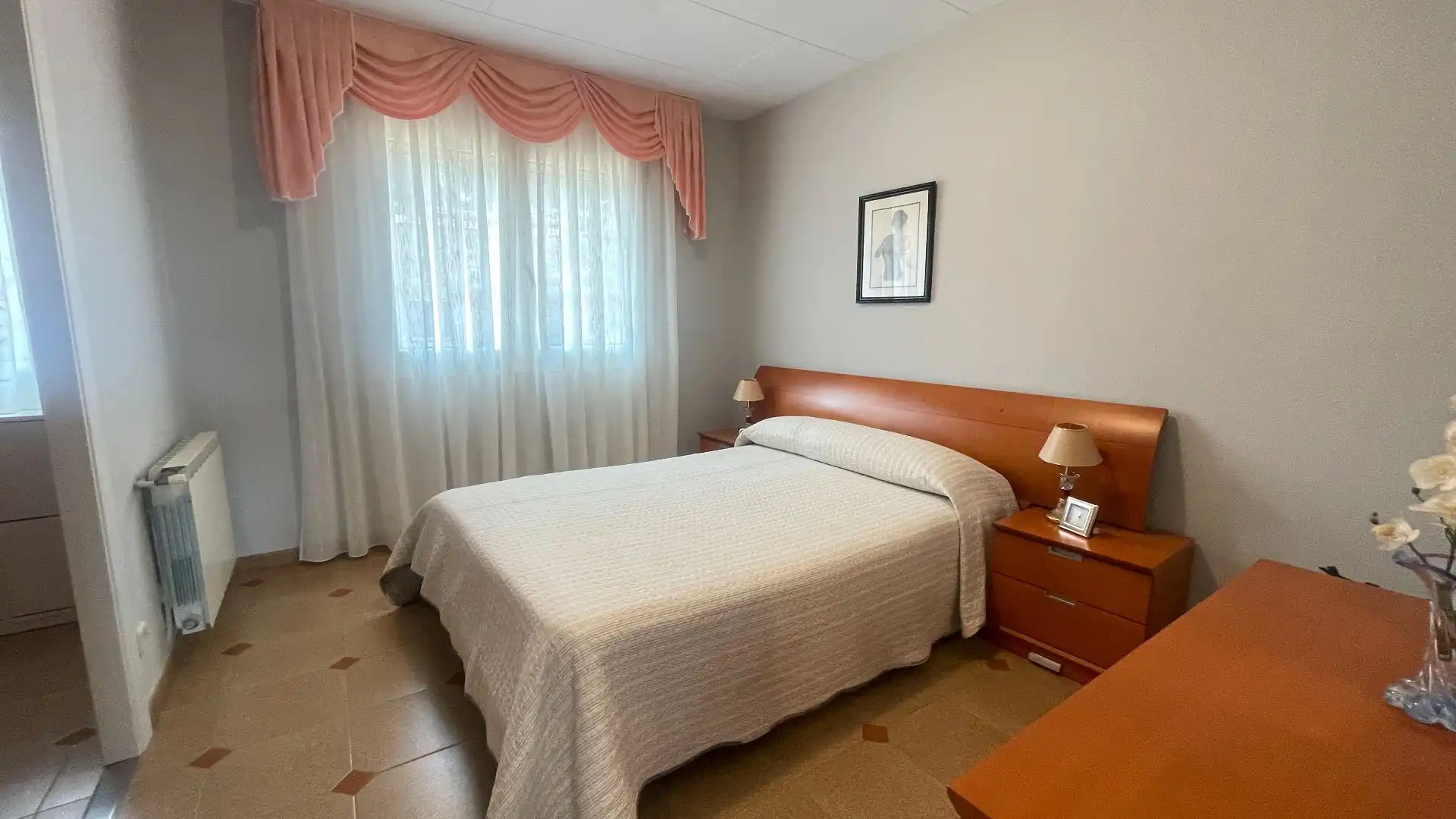 Dormitori de Casa o xalet en venda en Rubí amb Calefacció, Jardí privat i Terrassa