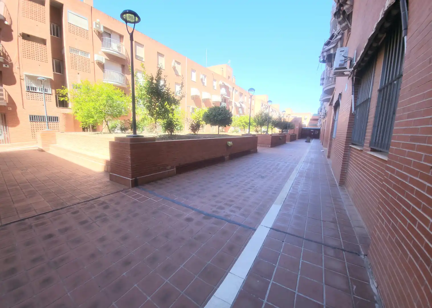 Außenansicht von Wohnung zur Miete in Granada mit Klimaanlage, Heizung und Möbliert