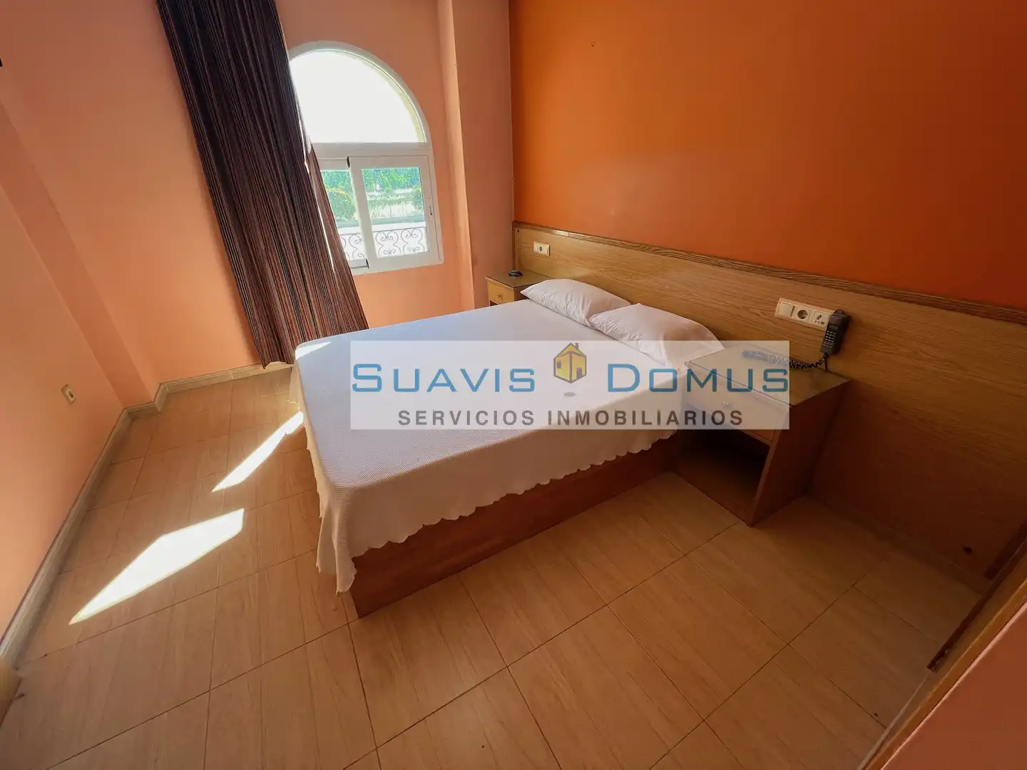 Habitación de Edificio en venta en Coreses con Alarma