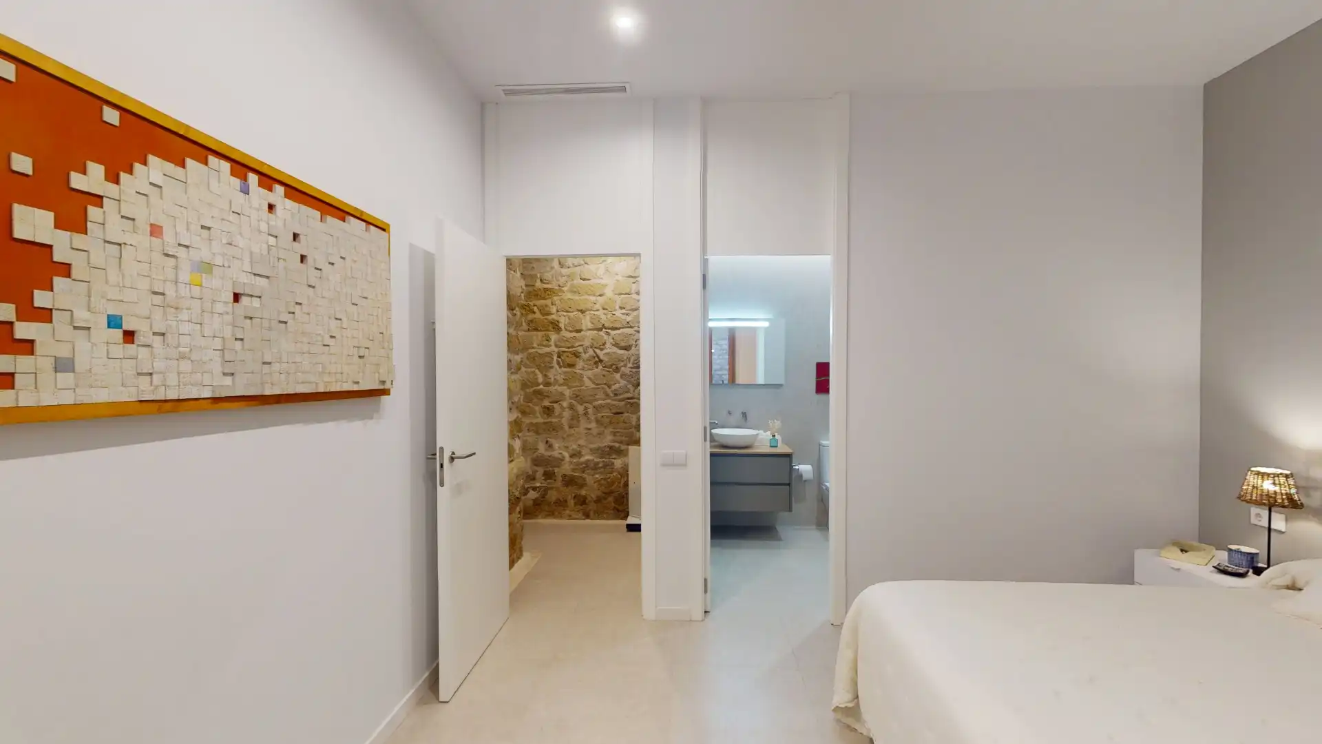 Wohnung zum Verkauf in Alicante / Alacant mit Klimaanlage, Privatgarten und Abstellraum