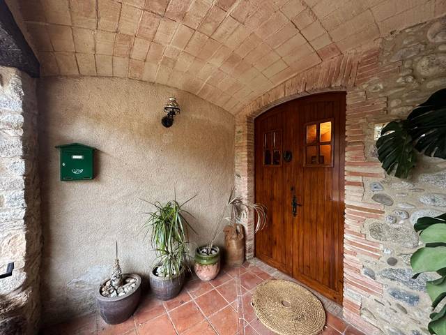 Finca rústica en Venta en Boadella i les Escaules