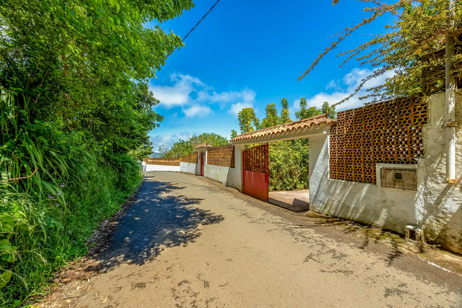 Vista exterior de Casa o xalet en venda en Valleseco amb Jardí privat, Terrassa i Traster