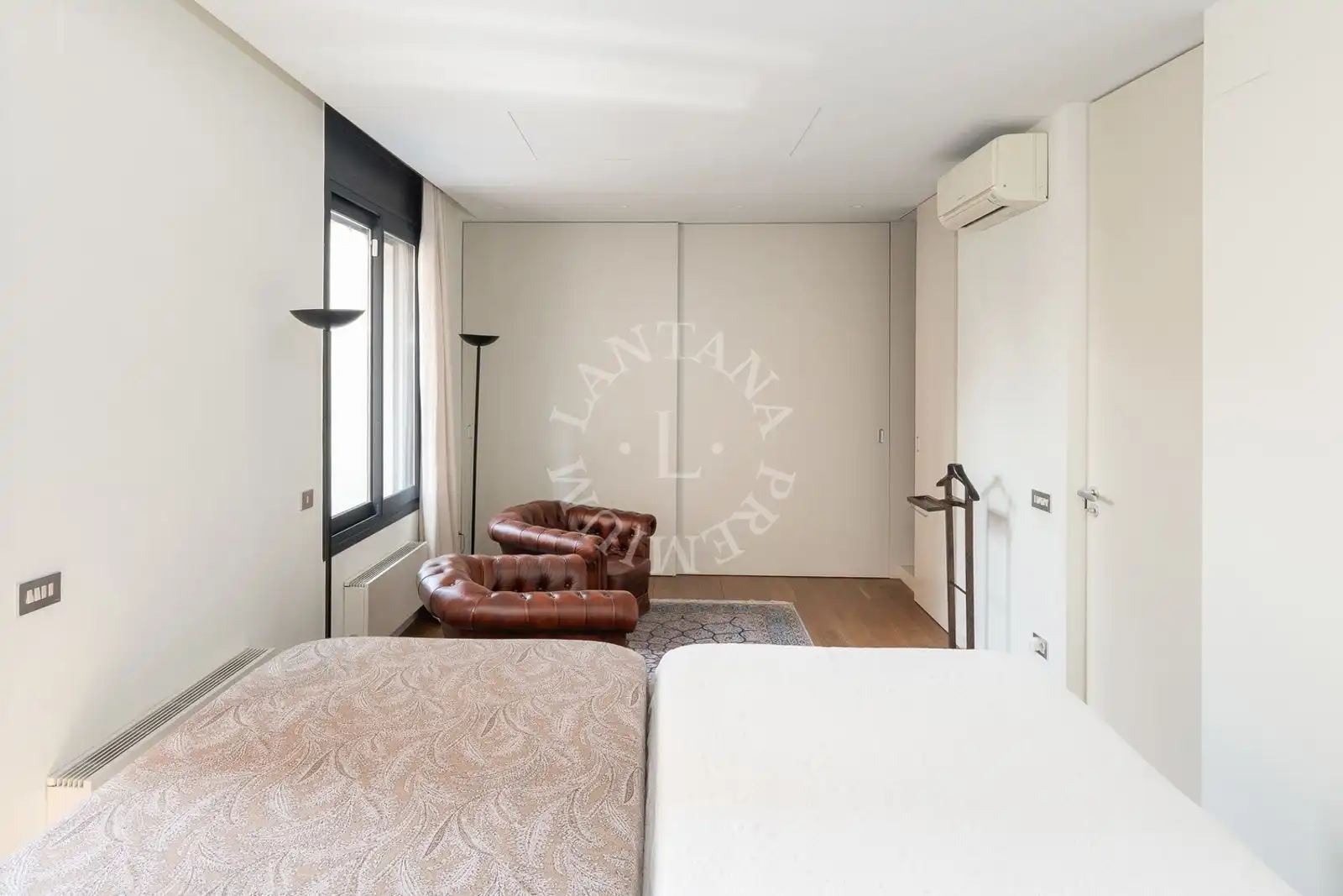 Habitación de Casa o chalet en venta en Barcelona con Calefacción y Terraza