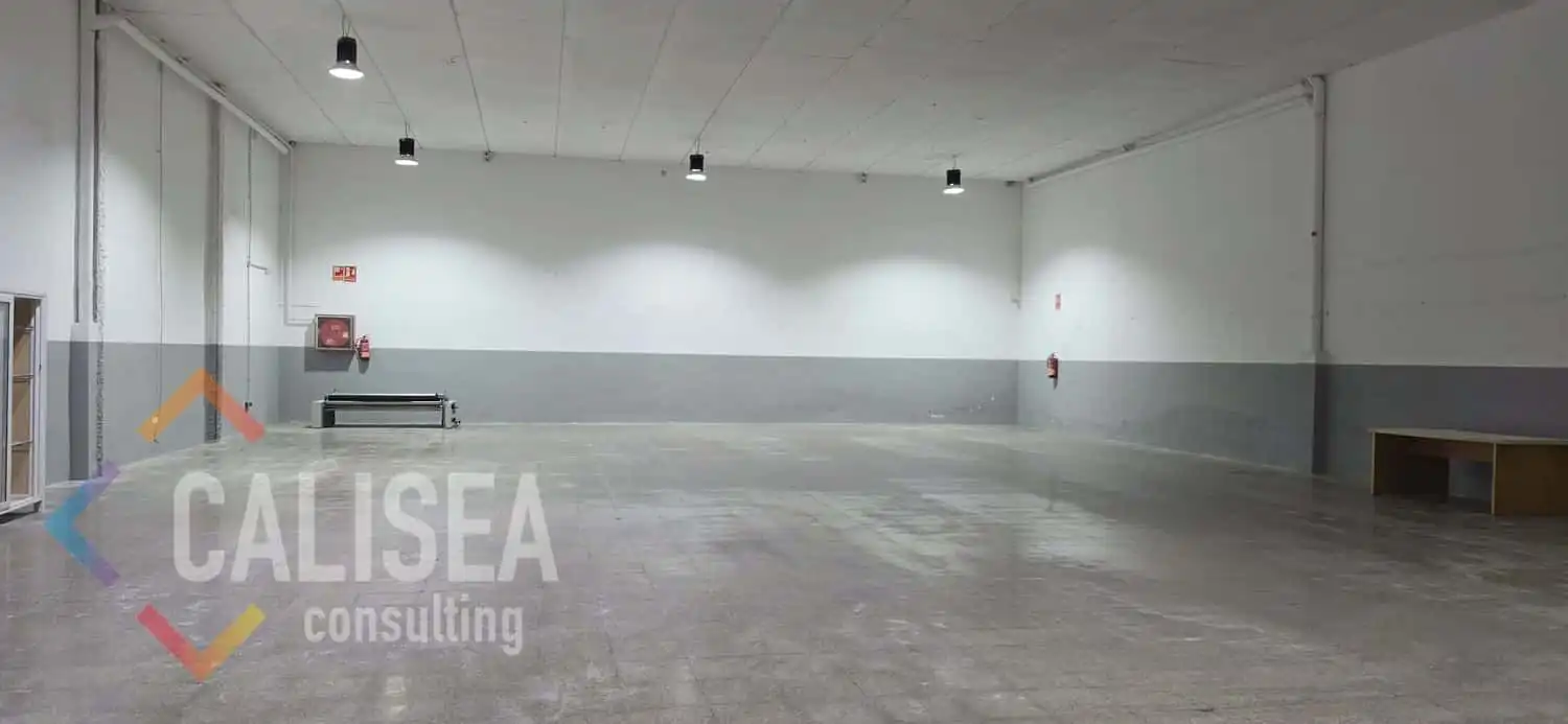 Nave industrial de alquiler en Sabadell