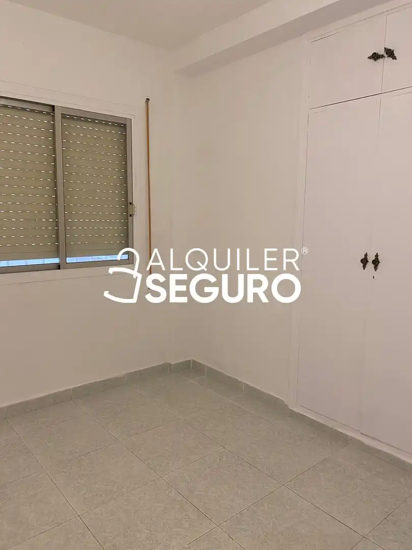 Schlafzimmer von Wohnung zur Miete in Murcia mit Klimaanlage